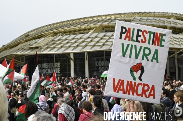 Rassemblement en soutien a la palestine.  Gaza stop génocide  , à Paris. Israel-Gaza conflict. FREE PALESTINE