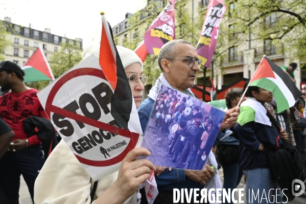 Rassemblement en soutien a la palestine.  Gaza stop génocide  , à Paris. Israel-Gaza conflict. FREE PALESTINE