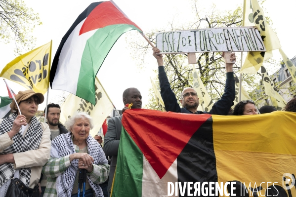 Rassemblement en soutien a la palestine.  Gaza stop génocide  , à Paris. Israel-Gaza conflict. FREE PALESTINE