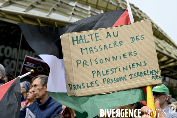 Rassemblement en soutien a la palestine.  Gaza stop génocide  , à Paris. Israel-Gaza conflict. FREE PALESTINE