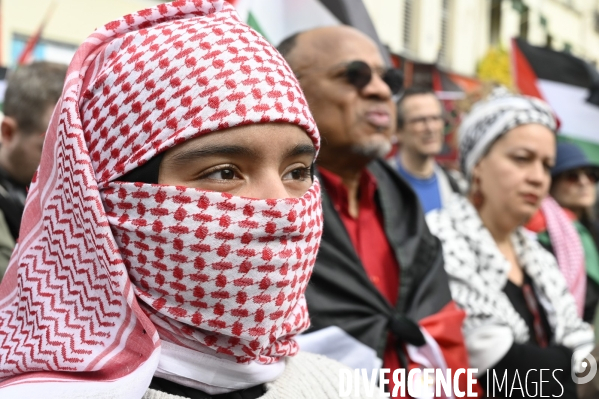 Rassemblement en soutien a la palestine.  Gaza stop génocide  , à Paris. Israel-Gaza conflict. FREE PALESTINE