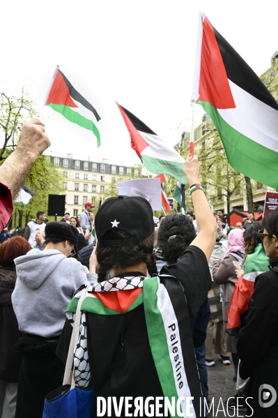 Rassemblement en soutien a la palestine.  Gaza stop génocide  , à Paris. Israel-Gaza conflict. FREE PALESTINE