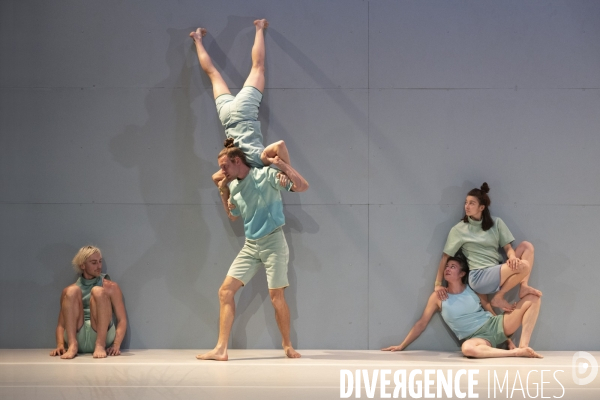 FORESHADOW de Alexander Vantournhout