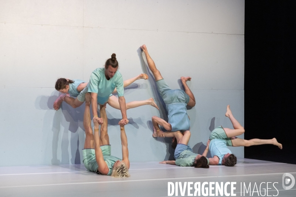 FORESHADOW de Alexander Vantournhout