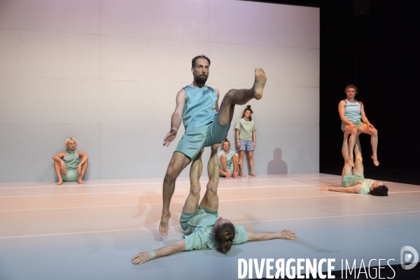 FORESHADOW de Alexander Vantournhout