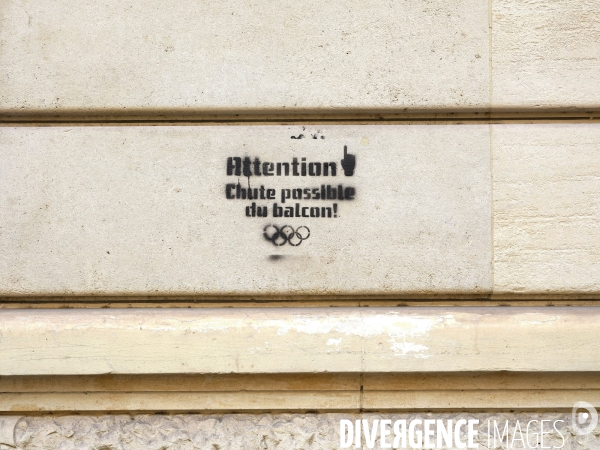 Pochoir  Jeux Olympiques Chute de balcon