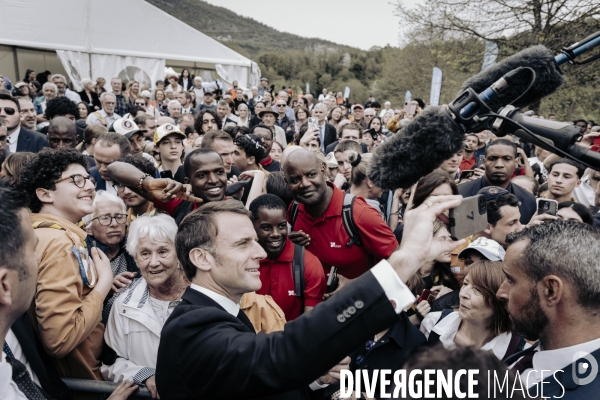 E. Macron, Maison d’Izieu