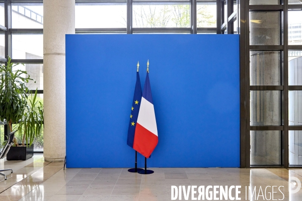 Conference presse ouverture declaration impôts en ligne