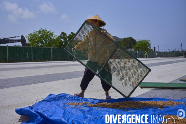 Les Tankas de Chine, de la mer à la terre.