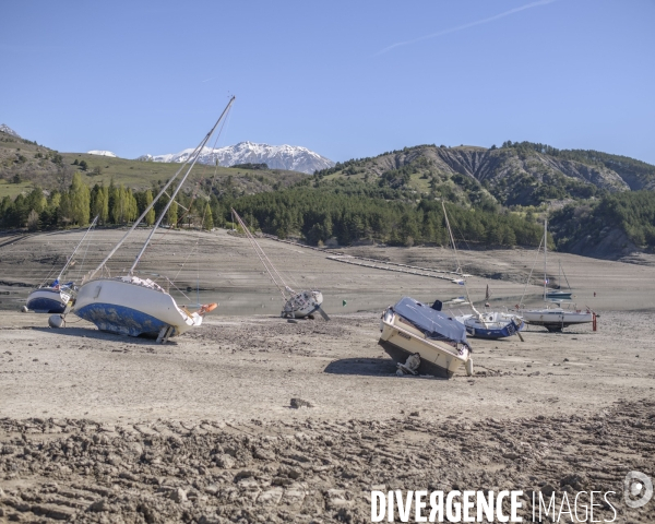 Lac de Serre Ponçon. Niveau du lac au 14 Avril 2024