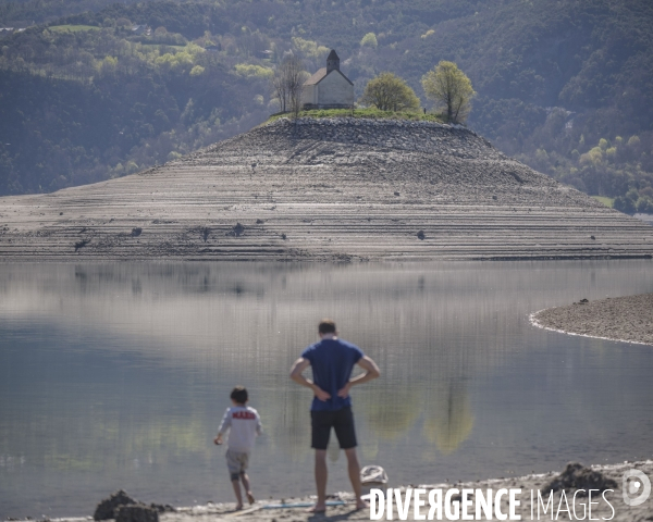 Lac de Serre Ponçon. Niveau du lac au 14 Avril 2024