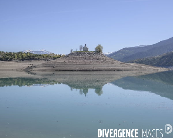 Lac de Serre Ponçon. Niveau du lac au 14 Avril 2024