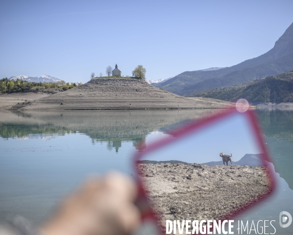 Lac de Serre Ponçon. Niveau du lac au 14 Avril 2024