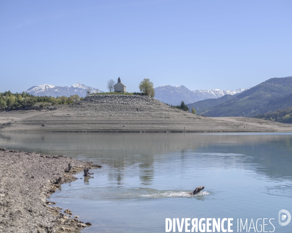 Lac de Serre Ponçon. Niveau du lac au 14 Avril 2024