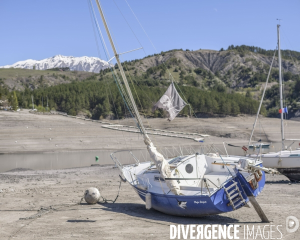 Lac de Serre Ponçon. Niveau du lac au 14 Avril 2024