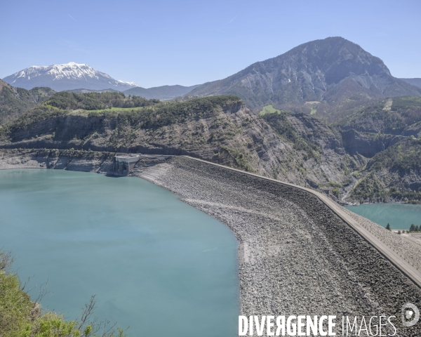Lac de Serre Ponçon. Niveau du lac au 14 Avril 2024