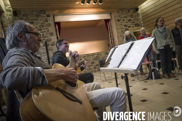 Gent d Aqui, Les gens d ici: La Chorale