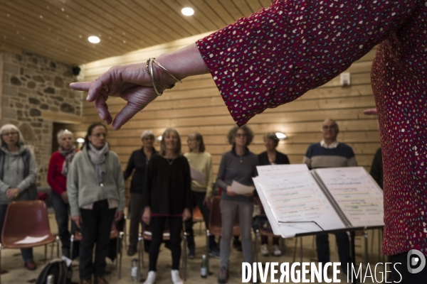 Gent d Aqui, Les gens d ici: La Chorale