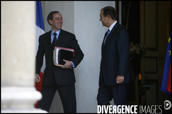 Premier conseil des ministres du nouveau gouvernement fillon