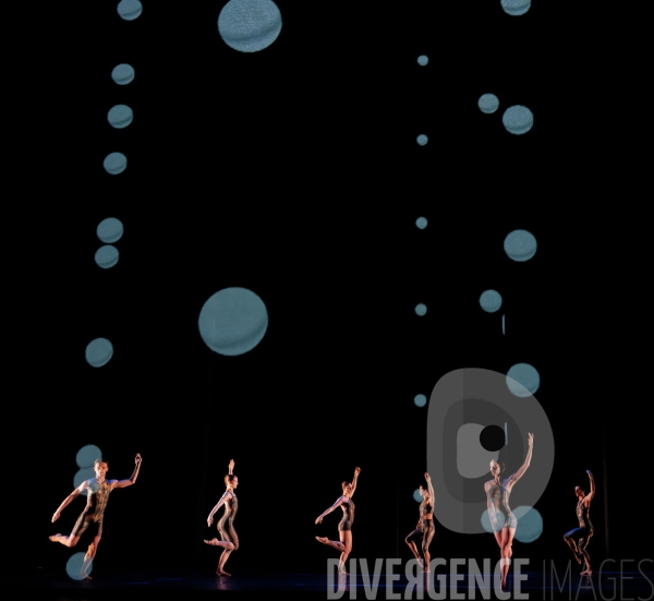 Biped / Merce Cunningham / Gavin Bryars