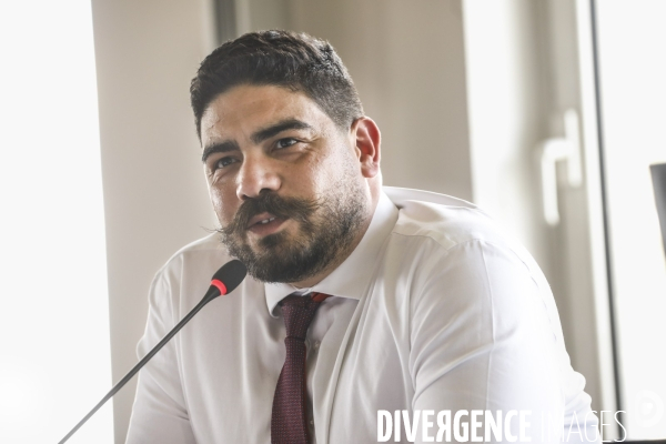 Guillaume Kasbarian lors de la remise du rapport de David Amiel sur le logement des agents publics