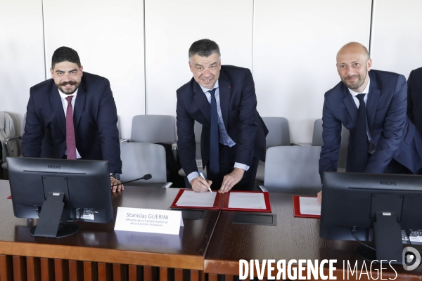 Guillaume Kasbarian et Stanislas Guerini, Remise du rapport de David Amiel sur le logement des agents publics