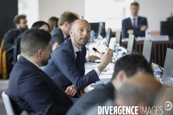 Guillaume Kasbarian et Stanislas Guerini, Remise du rapport de David Amiel sur le logement des agents publics