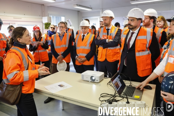 Guillaume Kasbarian et Stanislas Guerini visite un chantier à Bordeaux