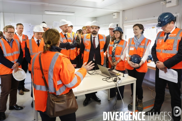 Guillaume Kasbarian et Stanislas Guerini visite un chantier à Bordeaux
