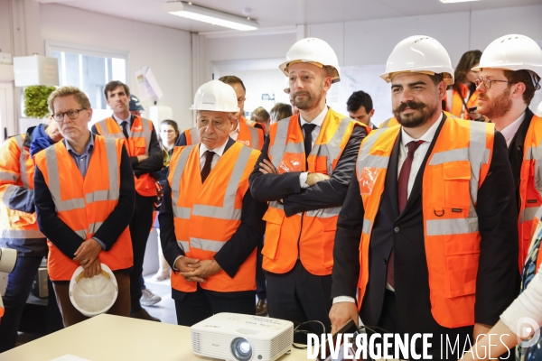 Guillaume Kasbarian et Stanislas Guerini visite un chantier à Bordeaux