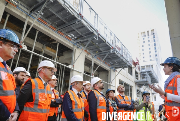 Guillaume Kasbarian et Stanislas Guerini visite un chantier à Bordeaux