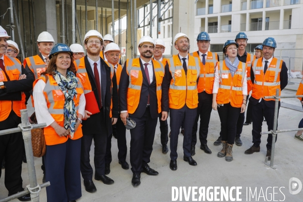 Guillaume Kasbarian et Stanislas Guerini visite un chantier à Bordeaux