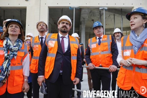 Guillaume Kasbarian et Stanislas Guerini visite un chantier à Bordeaux
