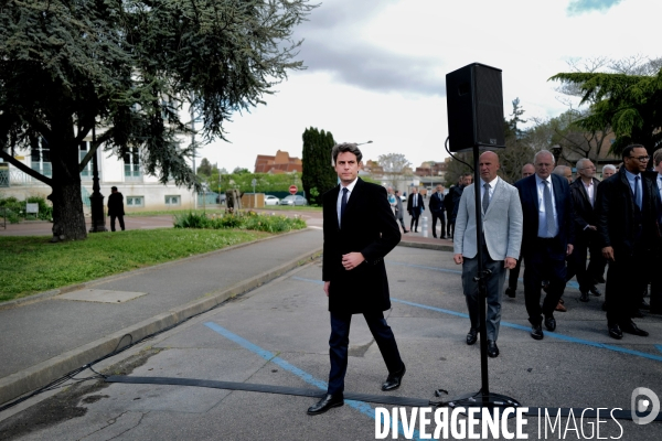 Gabriel ATTAL / Discours sur l autorité au coeur de la République 