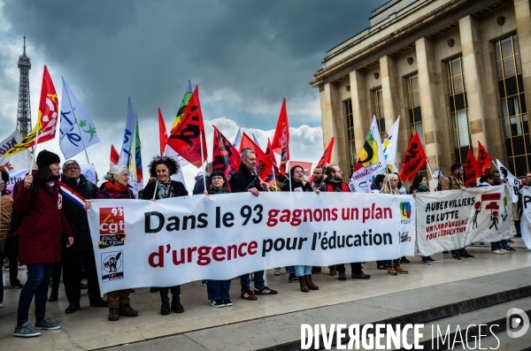 Les enseignants de Seine-Saint-Denis manifestent.