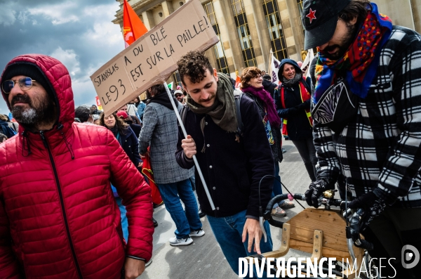 Les enseignants de Seine-Saint-Denis manifestent.