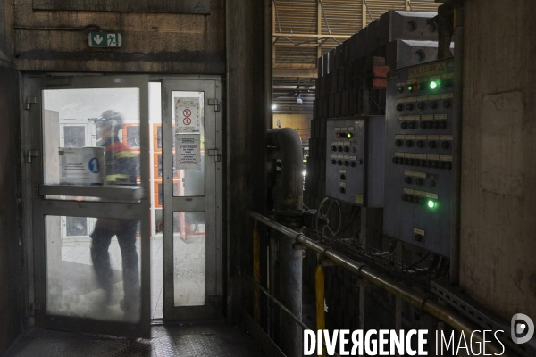 La fonderie Aluminium Dunkerque, à Loon-Plage, le 11 mars 2024. Plus grande fonderie d’aluminium d’Europe et premier consommateur électrique français.