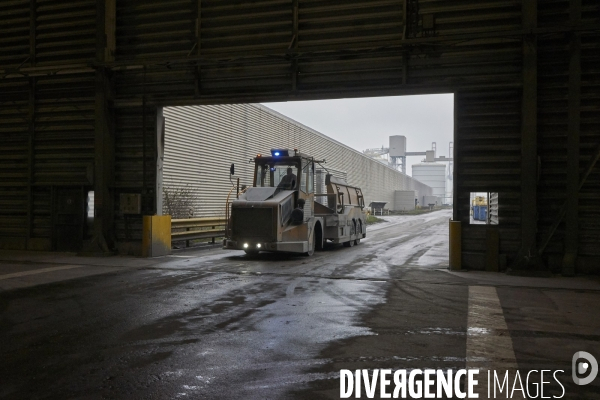 La fonderie Aluminium Dunkerque, à Loon-Plage, le 11 mars 2024. Plus grande fonderie d’aluminium d’Europe et premier consommateur électrique français.