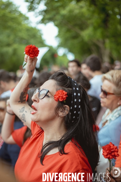 Manifestation pour les cinquante ans de la révolution des oeillets à Lisbonne