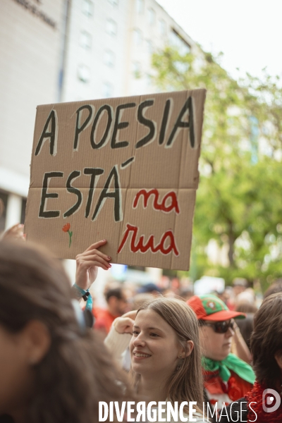 Manifestation pour les cinquante ans de la révolution des oeillets à Lisbonne