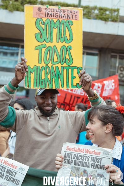 Manifestation pour les cinquante ans de la révolution des oeillets à Lisbonne