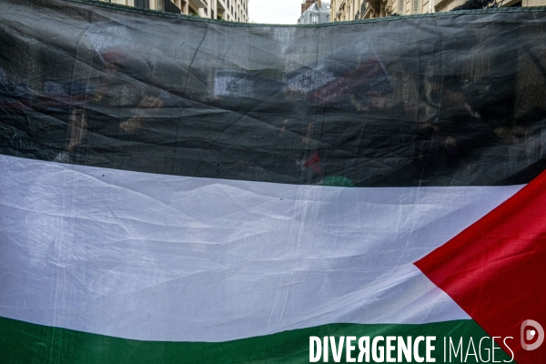 Manifestation pro-palestinienne et blocage à Sciences Po Paris
