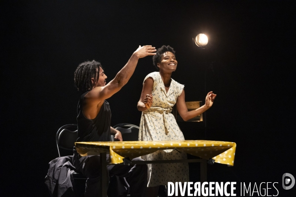 LE SILENCE de Antoinette Gomis