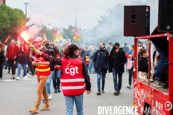 Manifestation du 1er mai à Nantes