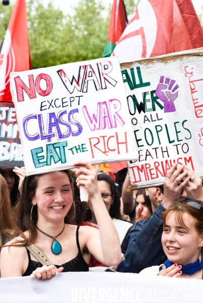 Les jeunes, à la Manifestation du 1 er mai 2024, à Paris