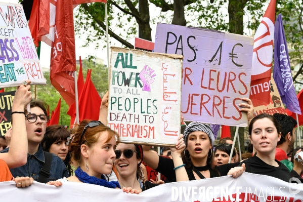 Les jeunes, à la Manifestation du 1 er mai 2024, à Paris