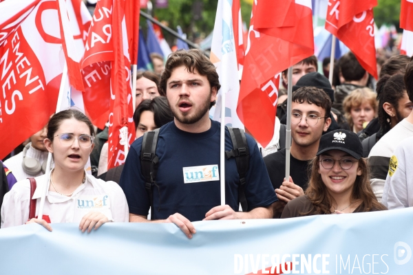 Les jeunes, à la Manifestation du 1 er mai 2024, à Paris