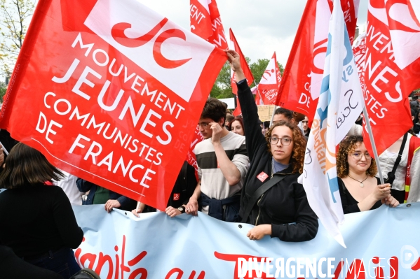 Les jeunes, à la Manifestation du 1 er mai 2024, à Paris