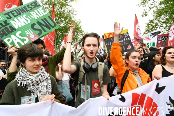 Les jeunes, à la Manifestation du 1 er mai 2024, à Paris