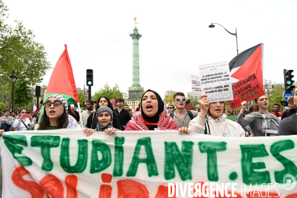 Les jeunes, à la Manifestation du 1 er mai 2024, à Paris